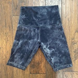 Lululemon High Rise Align Shorts